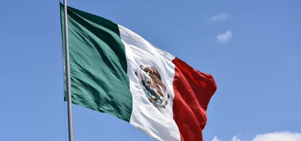 Trump prorroga acordo com o México por 90 dias e mantém tarifas sobre fentanil e metais