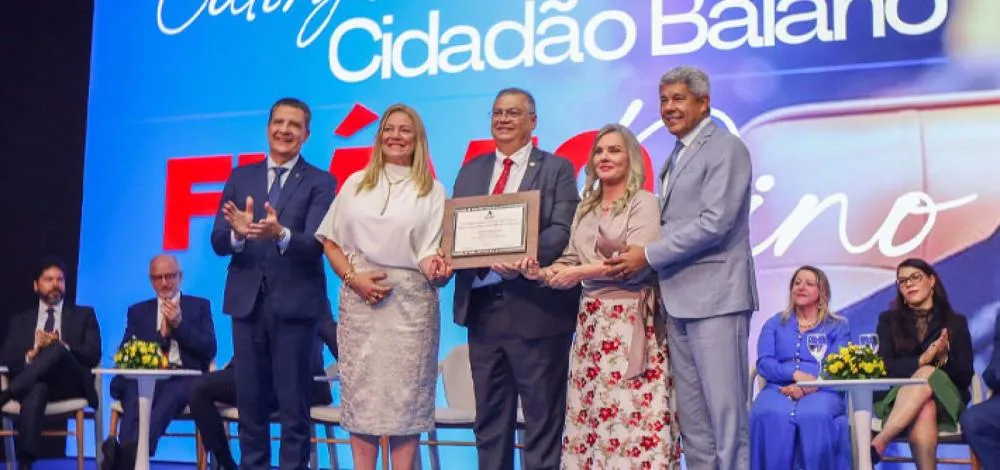 Em Salvador, Dino diz que STF “não pode ceder a ameaças”