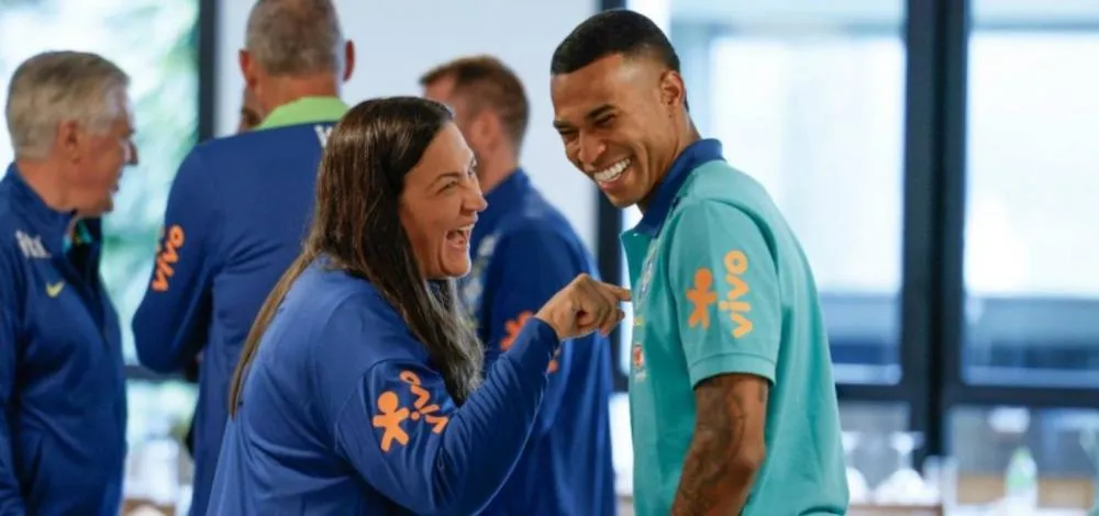 Jean Lucas se apresenta na Granja Comary para os jogos da Seleção Brasileira contra Bolívia e Chile