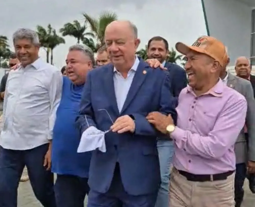 Fenômeno Jeronaldo está incontrolável em Feira