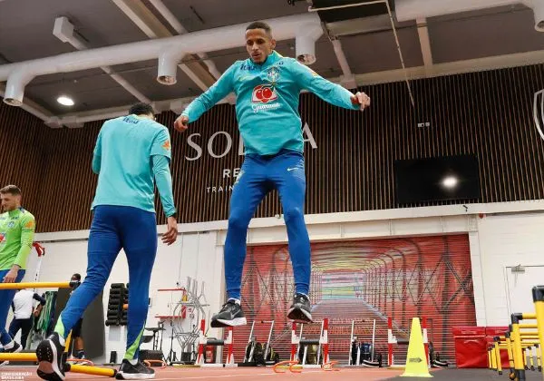 Ancelotti elogia Juba e diz que lateral do Bahia pode estar na Copa do Mundo