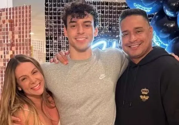 Filho de Xanddy e Carla Perez surpreende falar sobre sexo