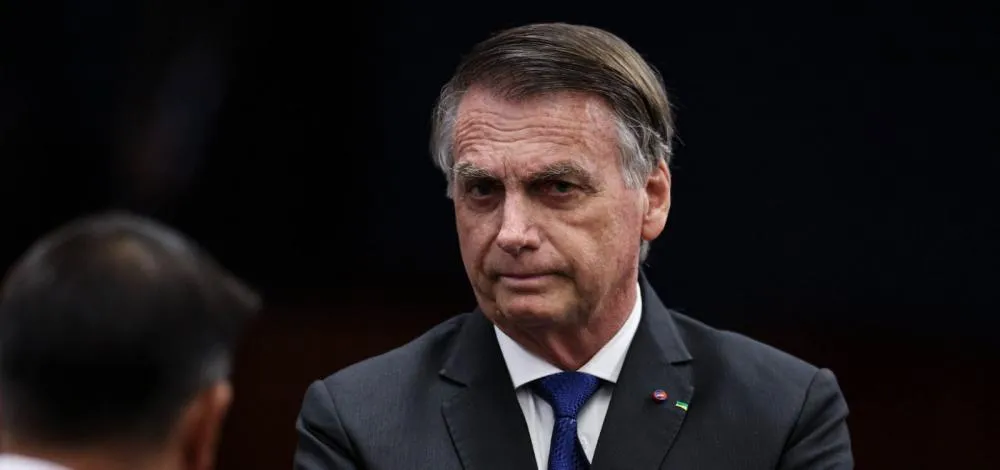 Moraes pede relatório detalhado sobre rotina de Bolsonaro na Papuda