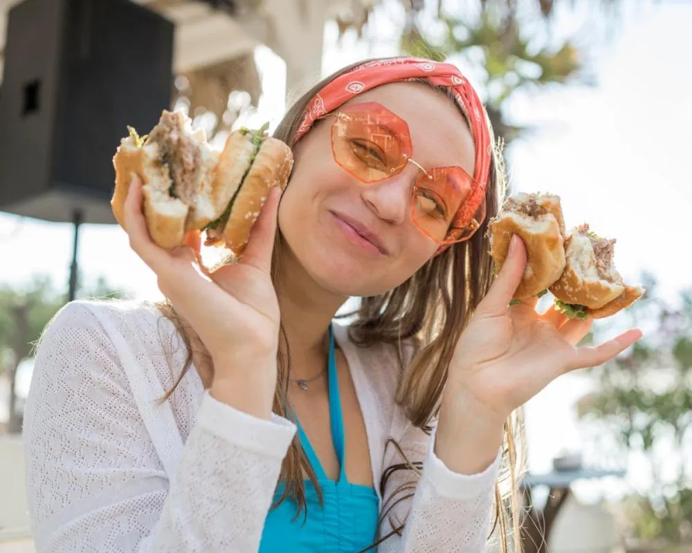 Dicas de lanches rápidos e saudáveis para aproveitar o Carnaval com energia 