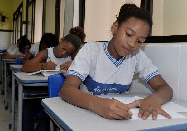 Programa Ingressar seleciona 800 alunos para cursinho pré-vestibular