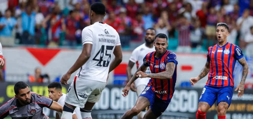 Com gols de Jean Lucas, Bahia vira sobre o Vitória e é bicampeão baiano
