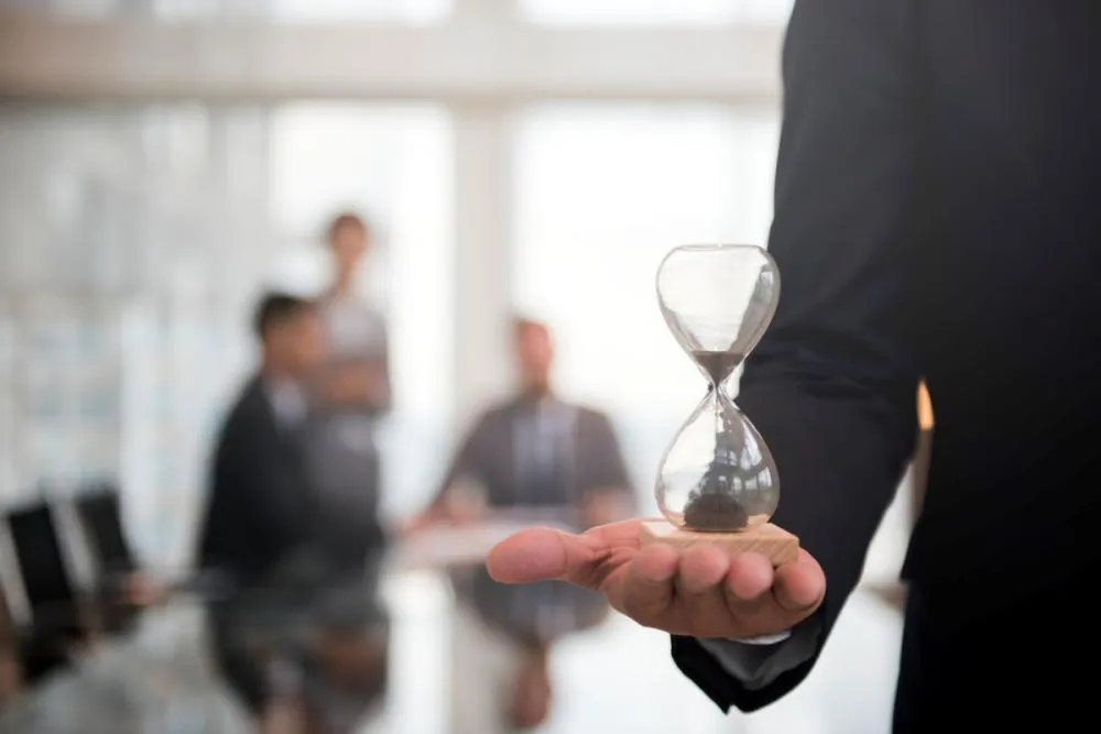 Saiba como ficará sua jornada de trabalho com o fim da escala 6x1