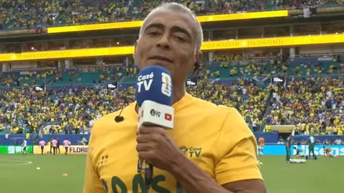 Senador Romário falta a 51% das votações durante atuação na Copa do Mundo