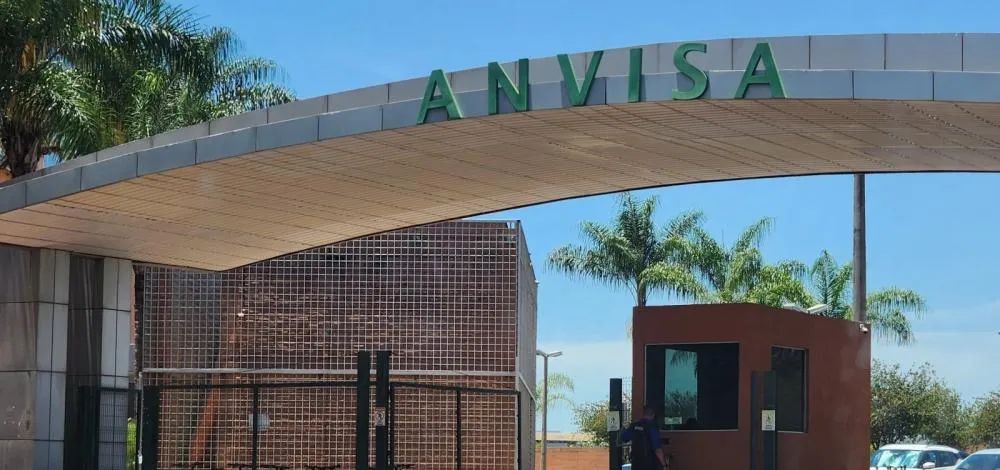 Anvisa suspende teste clínico de substância para doenças autoimunes após morte de três pacientes