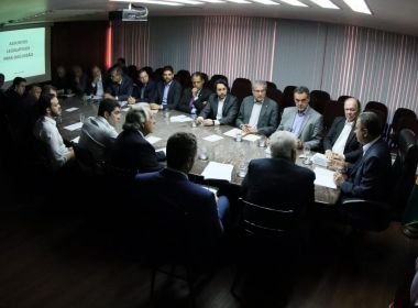 Bacelar, Lídice, Alice e mais sete deputados da base faltam a encontro de Rui sobre Previdência