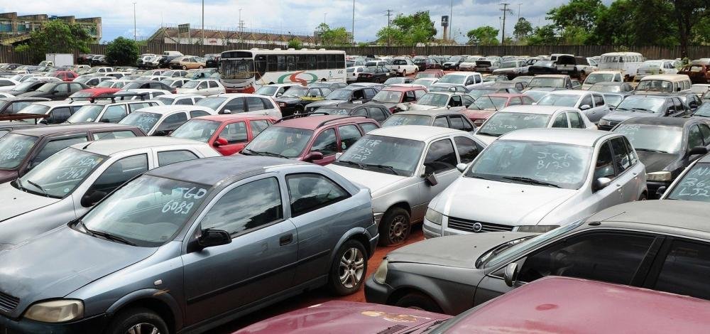 Transalvador realiza leilão de peças e carros com lance inicial de até R$ 5.380