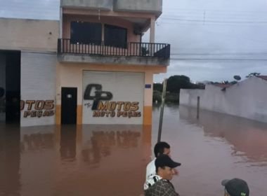 Coronel João Sá: Cerca de 500 pessoas estão desabrigadas após inundação, diz prefeito