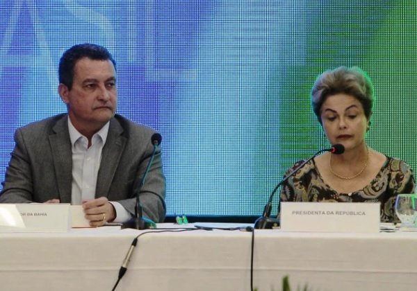 Rui se solidariza com Dilma após falecimento da mãe da ex-presidente