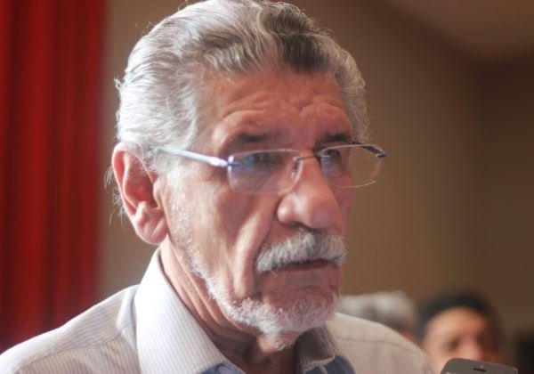 Herzem diz que o avião com Bolsonaro chegará às 10h do dia 23, em Vitória da Conquista