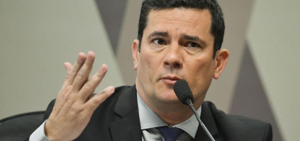 Moro interferiu em negociação de delações, apontam novas mensagens No