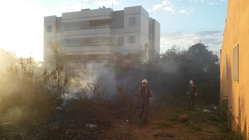 Corpo de Bombeiros de Barreiras registra 10 focos de incêndio em apenas um dia