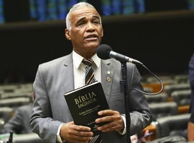 Isidorio diz que Bolsonaro deve passar a faixa presidencial para Rui Costa