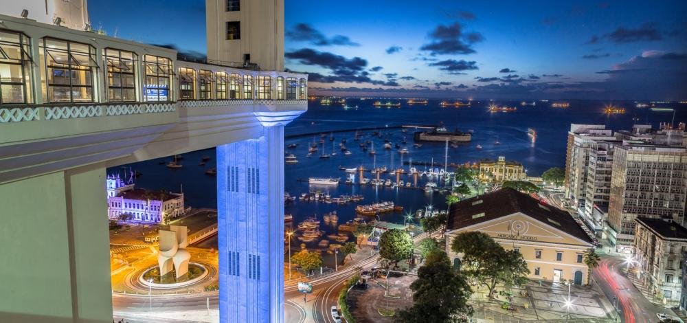 Elevador Lacerda deve ganhar climatização 