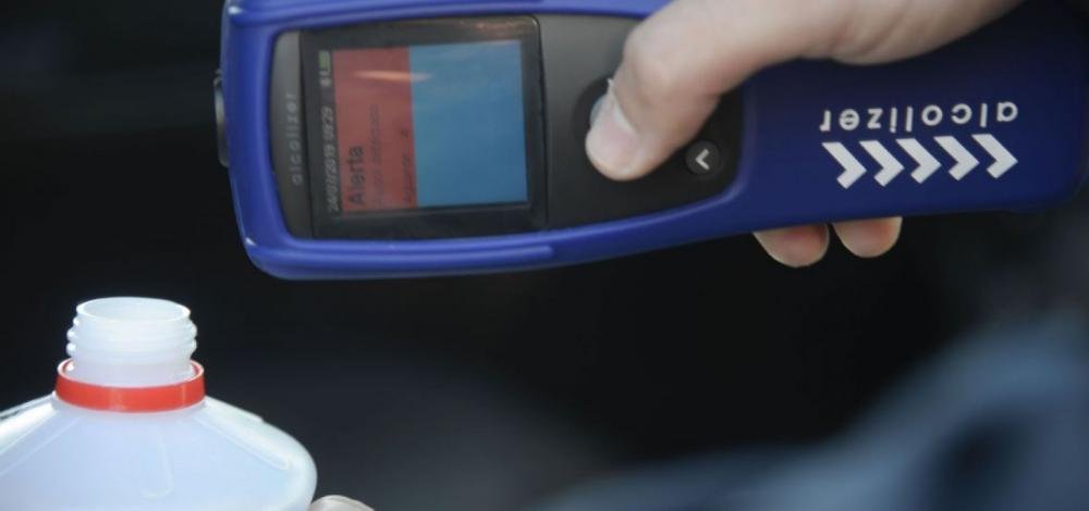 Novo bafômetro detecta embriaguez de motorista por respiração