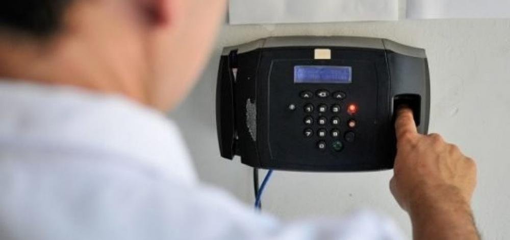 Justiça determina implantação de ponto eletrônico biométrico para servidores da saúde em Itaberaba