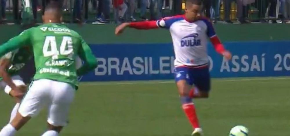 Em jogo pouco movimentado, Bahia empata sem gols com a Chapecoense