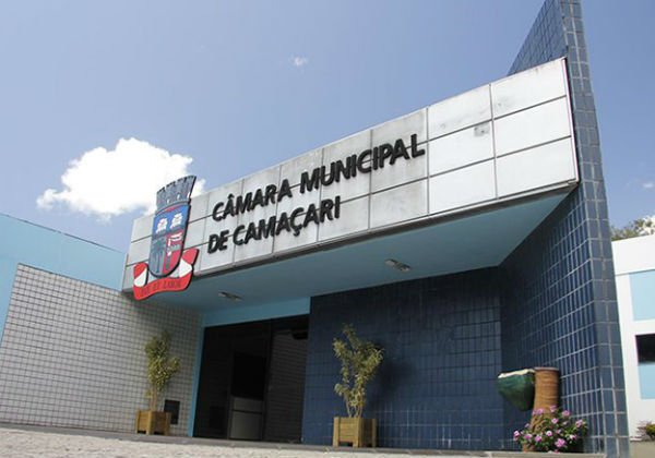 Vereadores vão passar a usar carro plotado e gasolina controlada