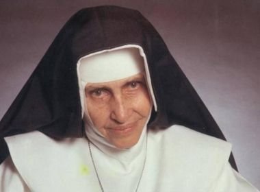 Fieis dão início a série de homenagens a Irmã Dulce neste domingo 