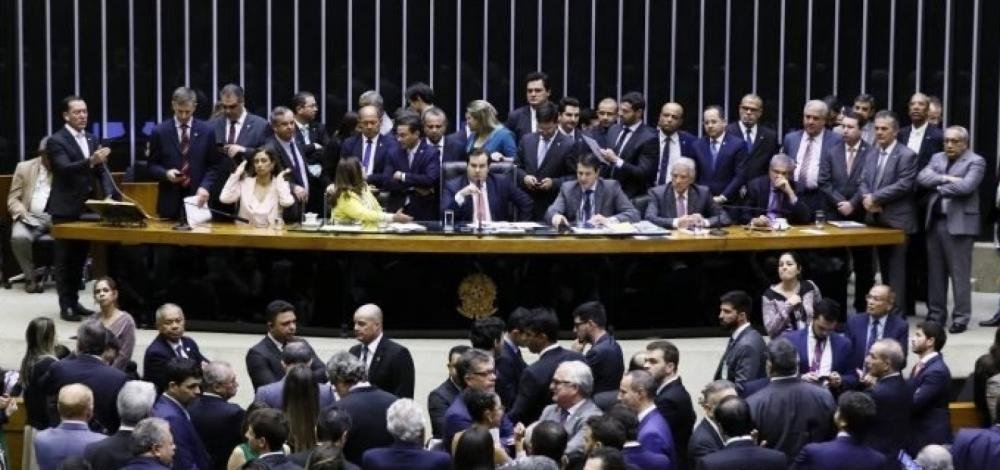 Câmara pode votar reforma da Previdência em segundo turno na terça