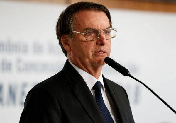 Cerca de 1/3 pensa como Bolsonaro em temas de frases agressivas, diz Datafolha