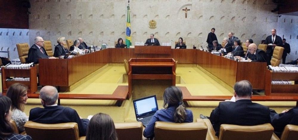 STF determina suspensão da transferência de Lula para São Paulo