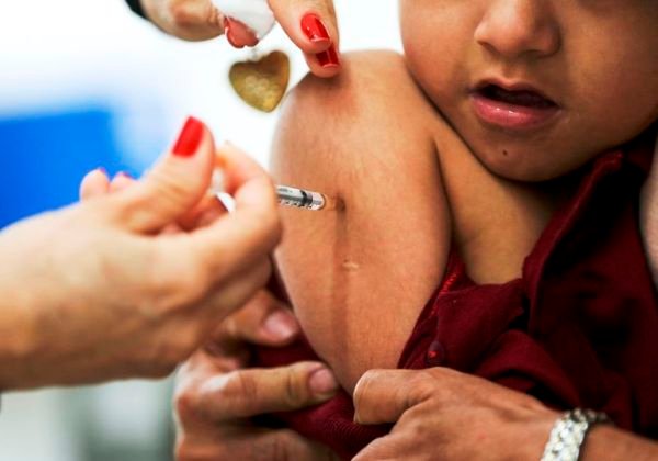 Prefeitura realiza Dia D contra o sarampo; veja onde achar vacina