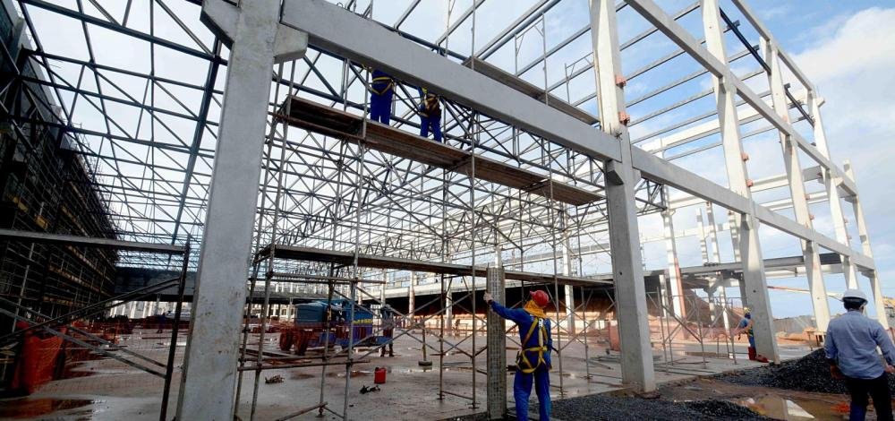 Obras do Centro de Convenções estão 35% concluídas; secretário destaca avanços