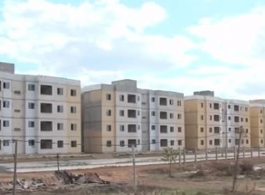 Barreiras: Condomínio tem obra parada após quase 1 ano e meio de prazo de entrega