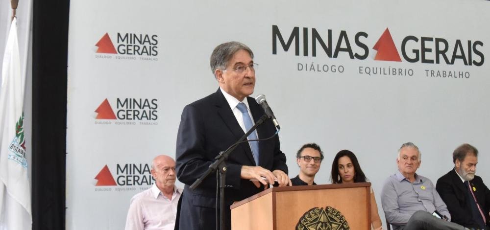 PF apreende cerca de R$ 60 mil em endereços do ex-governador petista