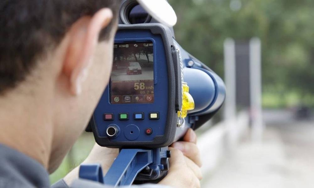 Bolsonaro: Brasil não terá mais radares móveis a partir da próxima semana