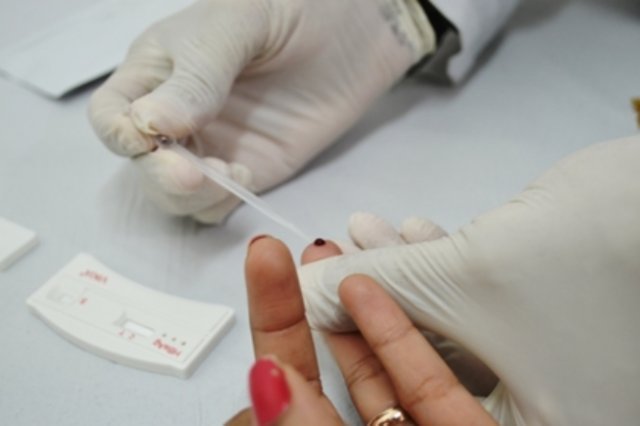 Mais de 2,8 mil pessoas estão em tratamento contra a Aids em Feira