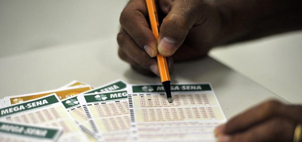 Mega-Sena pode pagar hoje prêmio de R$ 9 milhões