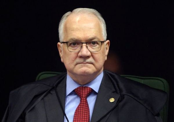 Edson Fachin vota pelo afastamento de ministro baiano do TCU