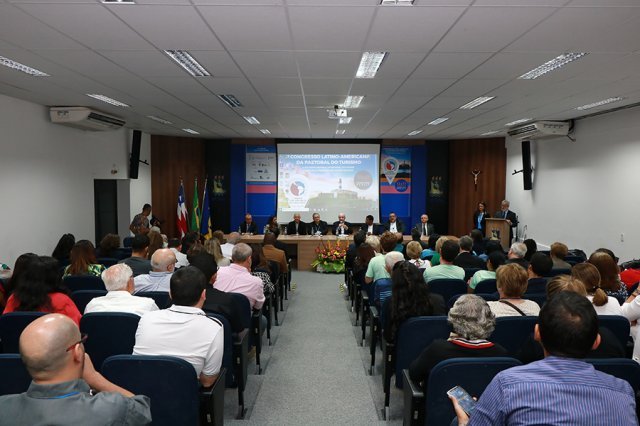 Turismo religioso ganha destaque com congresso na Bahia e festa de Irmã Dulce