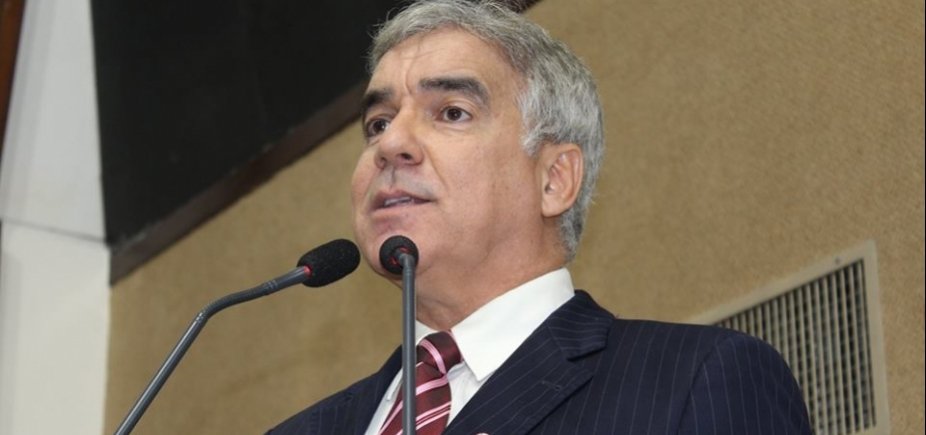 Zé Neto e Dayane entre os 16 federais baianos cotados para disputar prefeituras