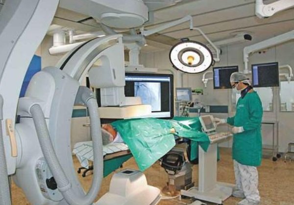 Rui autoriza obras de ampliação de hospital de Irecê nesta sexta