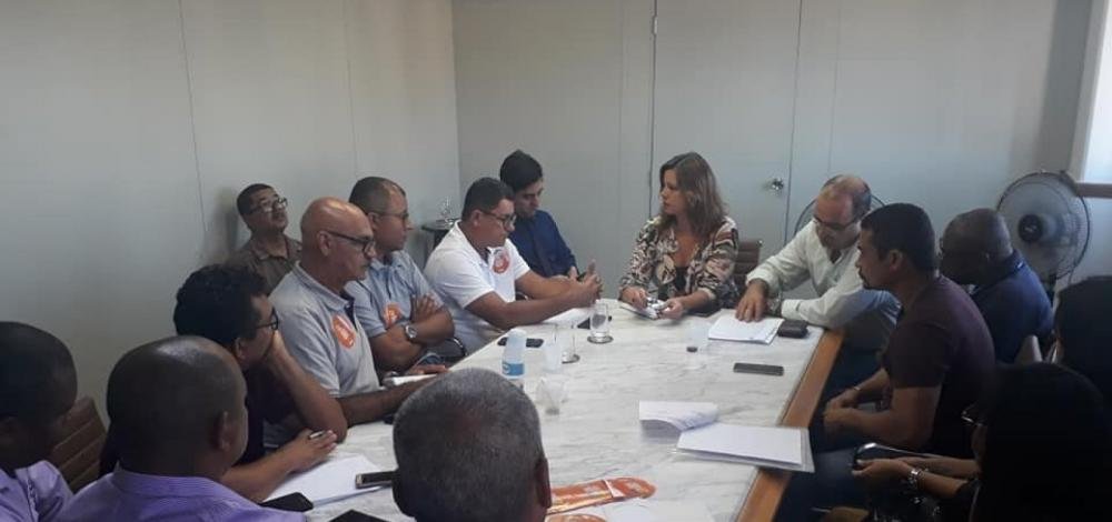 Reunião entre rodoviários e empresários termina sem acordo