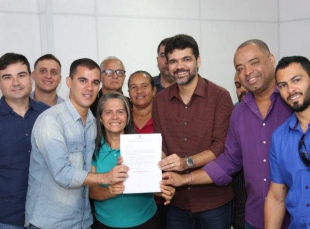 Prefeito Rogério Andrade anuncia programa Cartão SAJ Cidadão. Confira os detalhes