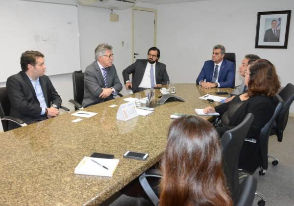 Sedur assina termo de cooperação na gestão de resíduos com Instituto Cidades Inteligentes