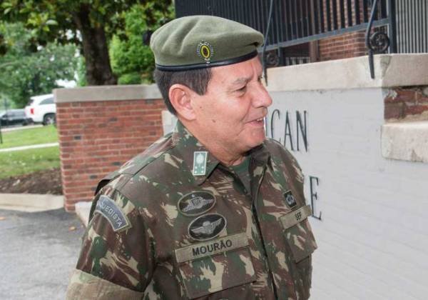 ‘Amazônia brasileira está segura’, afirma Mourão