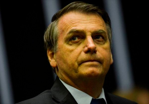 Reprovação de Jair Bolsonaro sobe de 33% para 38%, diz Datafolha
