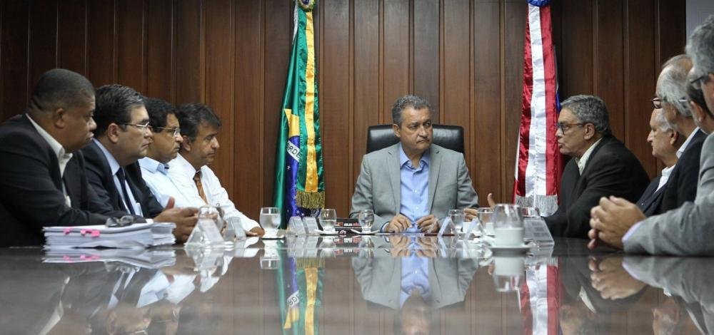 Rui Costa e Paulo Carneiro se reúnem para tratar de ida do Vitória à Fonte Nova