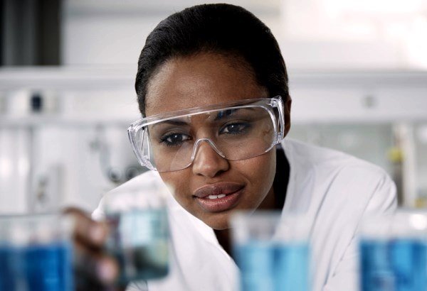 Pagamento de bolsas de pesquisa não está garantido, diz secretário