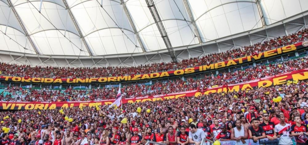 Vitória anuncia acerto com Arena Fonte Nova e mandará jogos no estádio por 3 anos