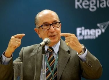 Secretário da Receita Federal, Marcos Cintra, é exonerado pelo governo